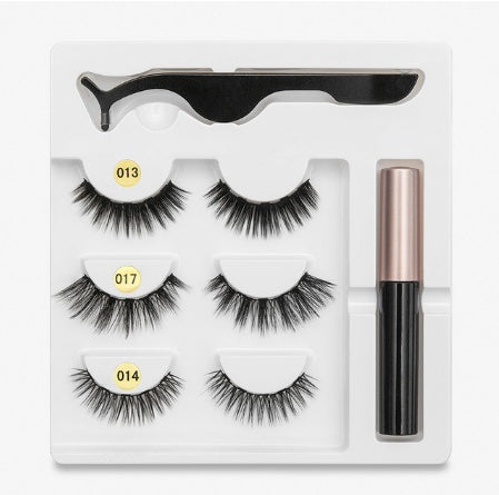 Reusable magnetic eyelash pair for lifted natural eyelashes