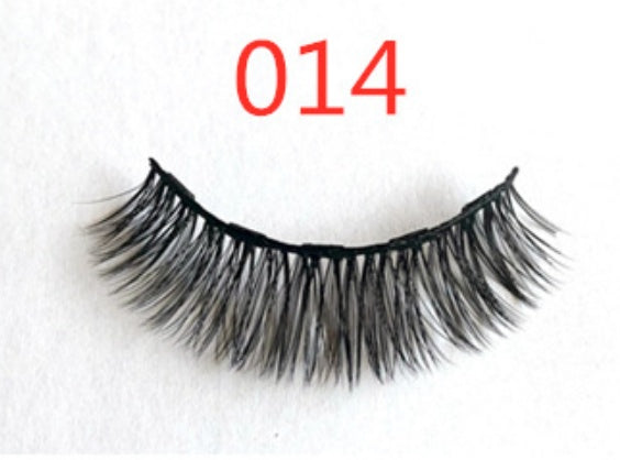 Magnetic eyelash pair compatible with eyelash clusters