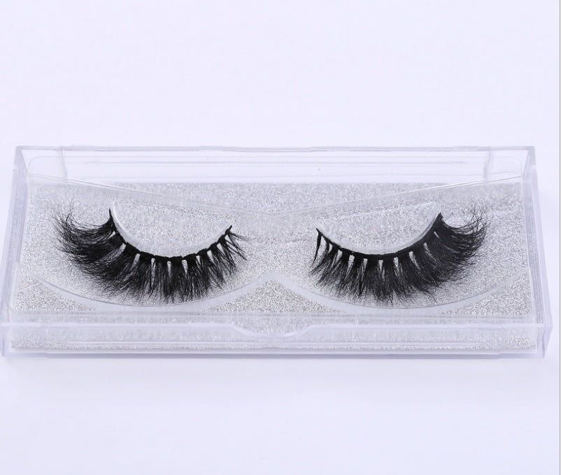 Soft faux eyelashes for salon-quality lash effect