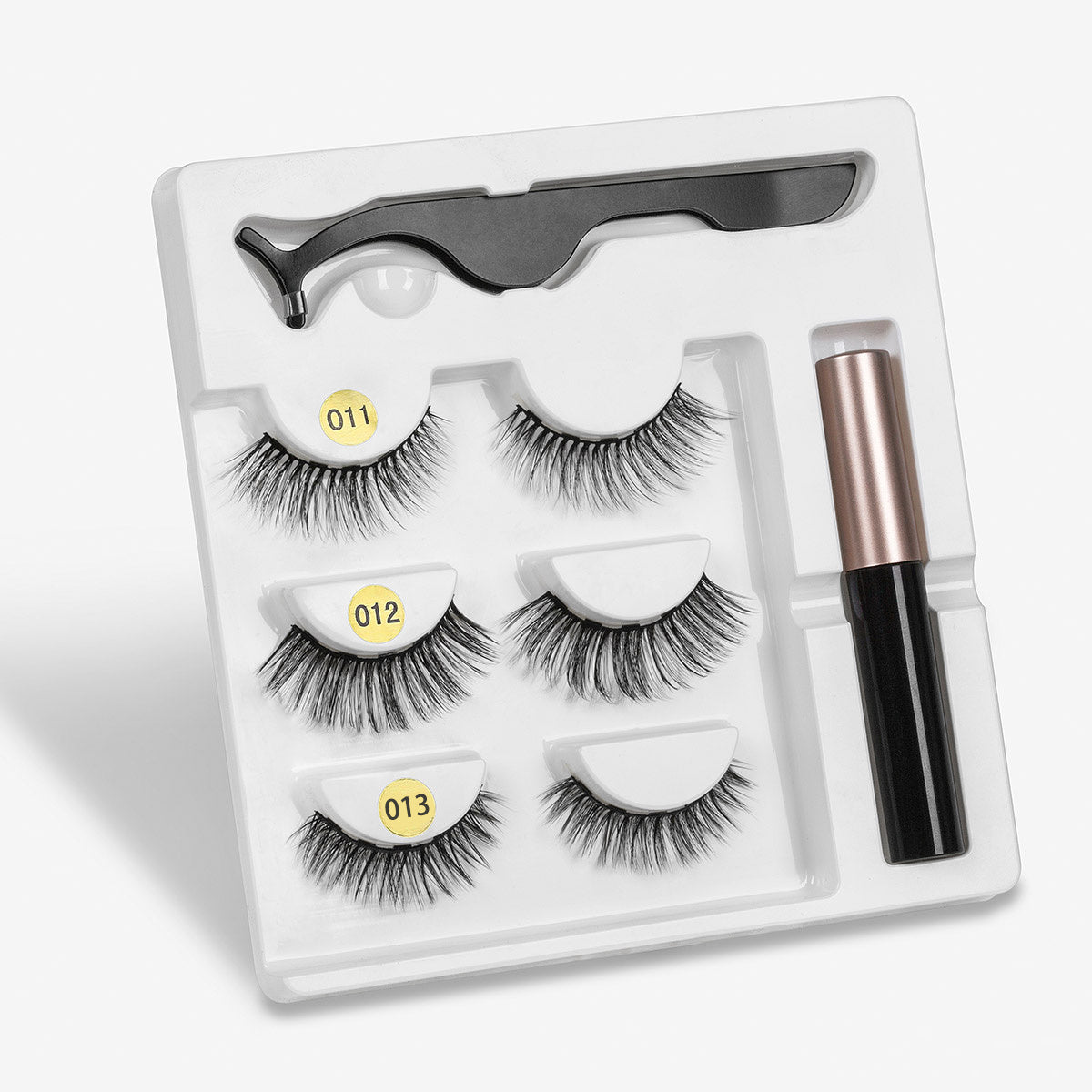 No-glue magnetic false eyelashes for effortless lash styling