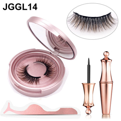 Magnetic lash pair for soft eyelash extension style