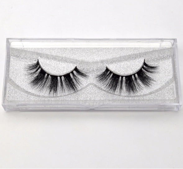 Faux Aurelia lash pair for natural glam styles
