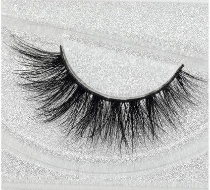 High-volume false eyelashes for makeup looks
