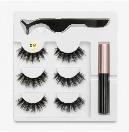 Natural look magnetic false eyelashes for lash volume