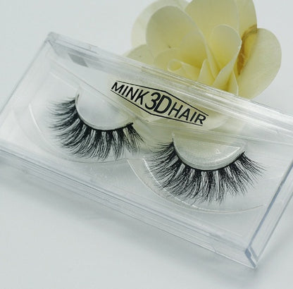 Faux lash pair for lifted and fuller eyelashes