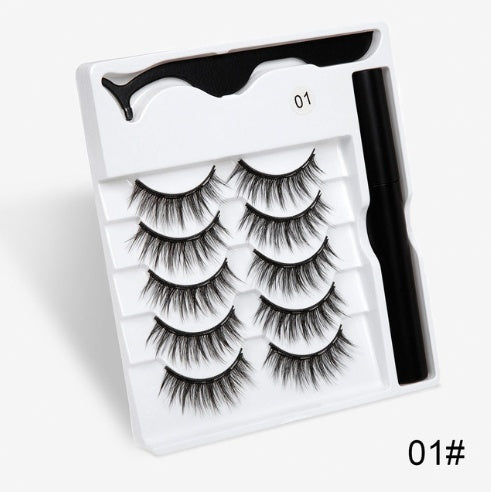 Lightweight magnetic lashes for quick eyelash extension effect