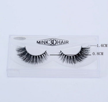 Natural finish false eyelashes with soft lash fibers